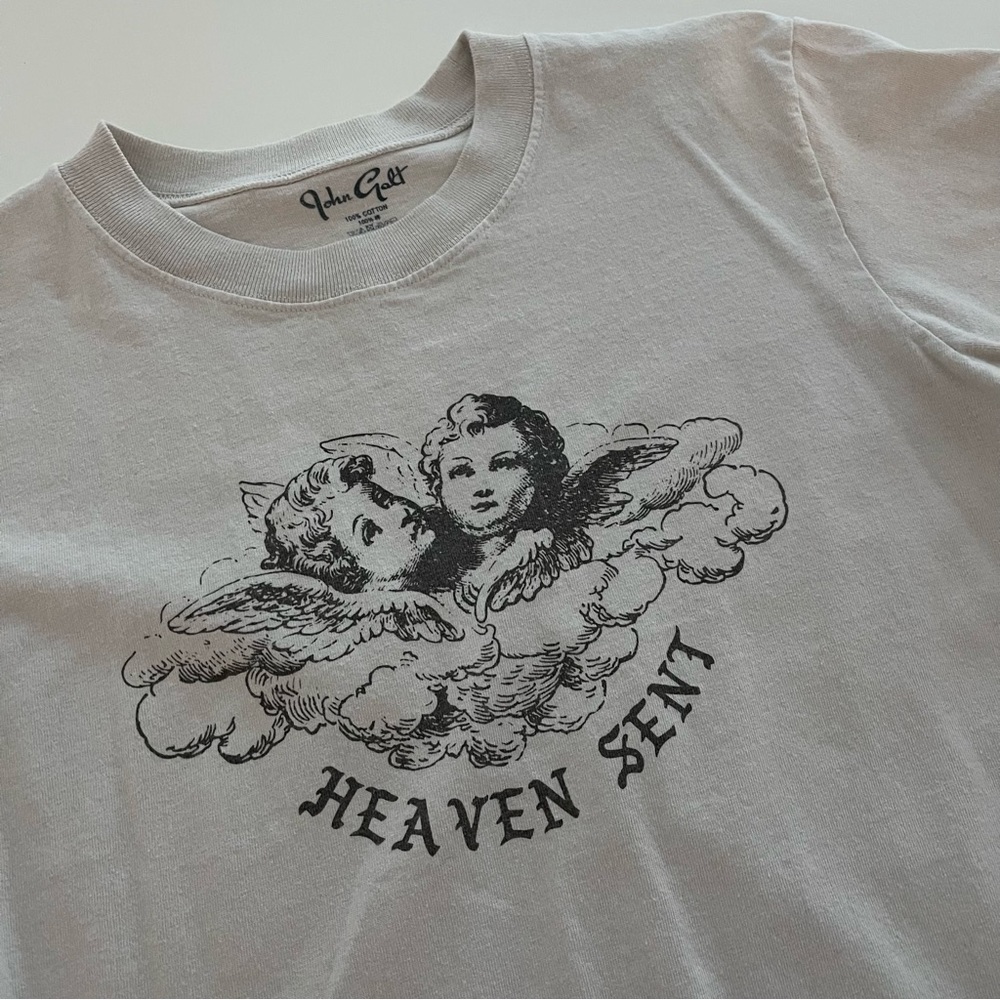 brandy melville / john galt heaven sent angel cropped t-shirt